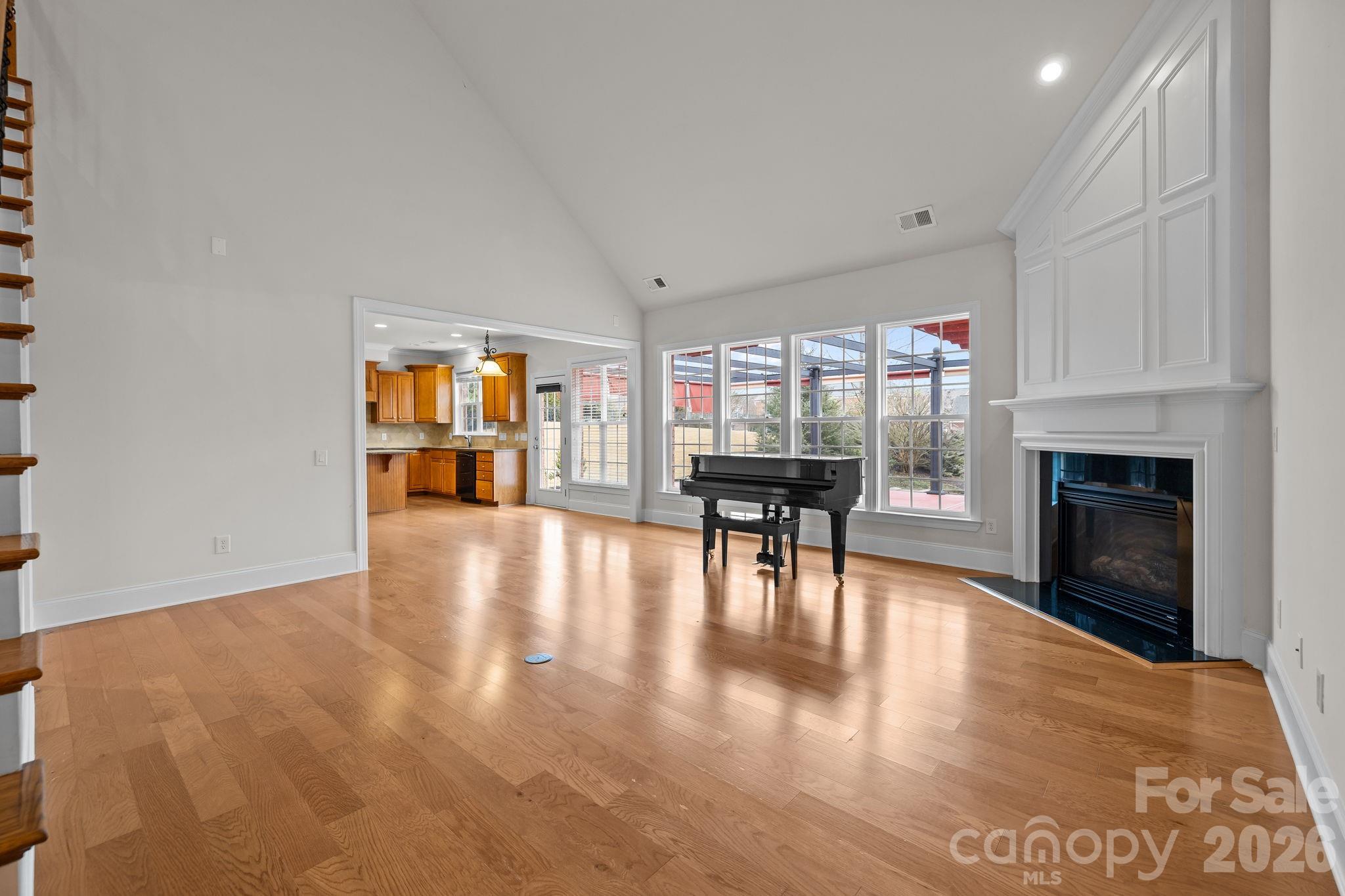 The Chimneys Of Marvin - Residential