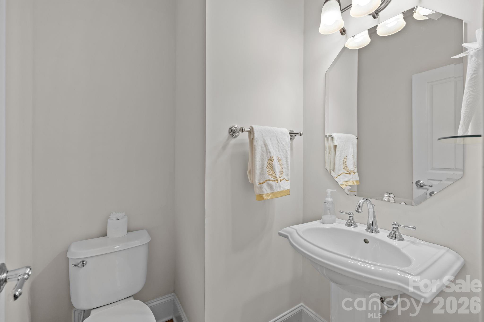 The Chimneys Of Marvin - Residential