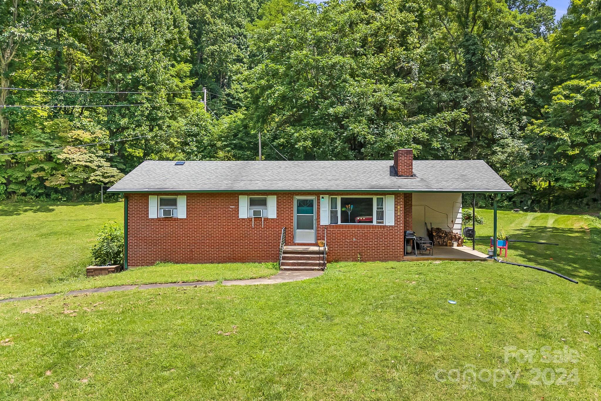 613 Hungry Creek Road