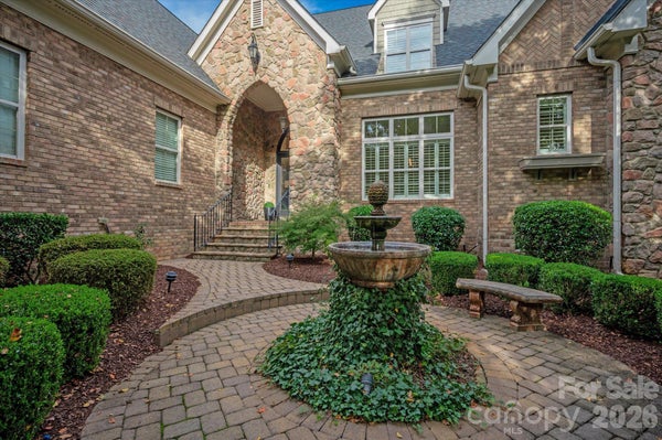 1617 LOOKOUT CIR, WAXHAW, NC 28173 - Image 66bee67ab080252c8ca0aa933e7e9a6d/3084513078