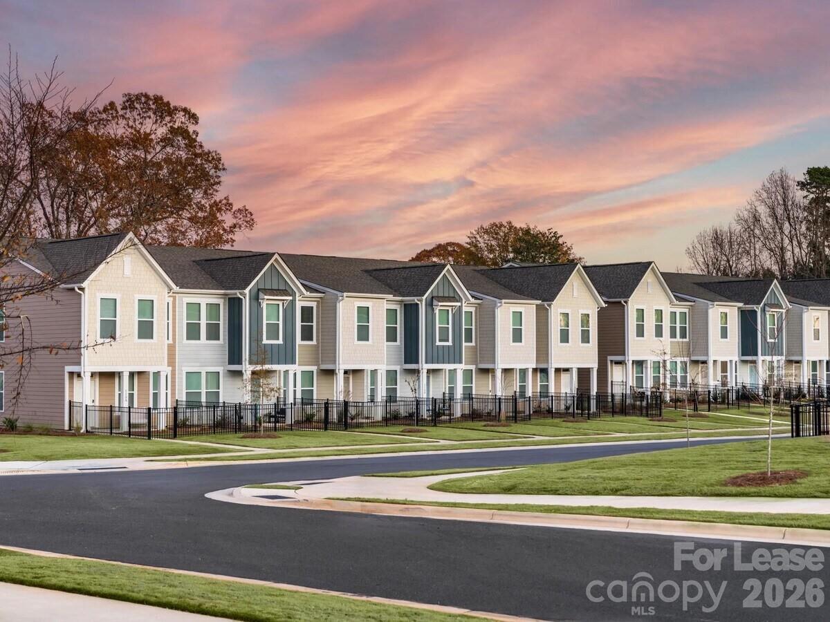 102 Abercorne Way TH-D1