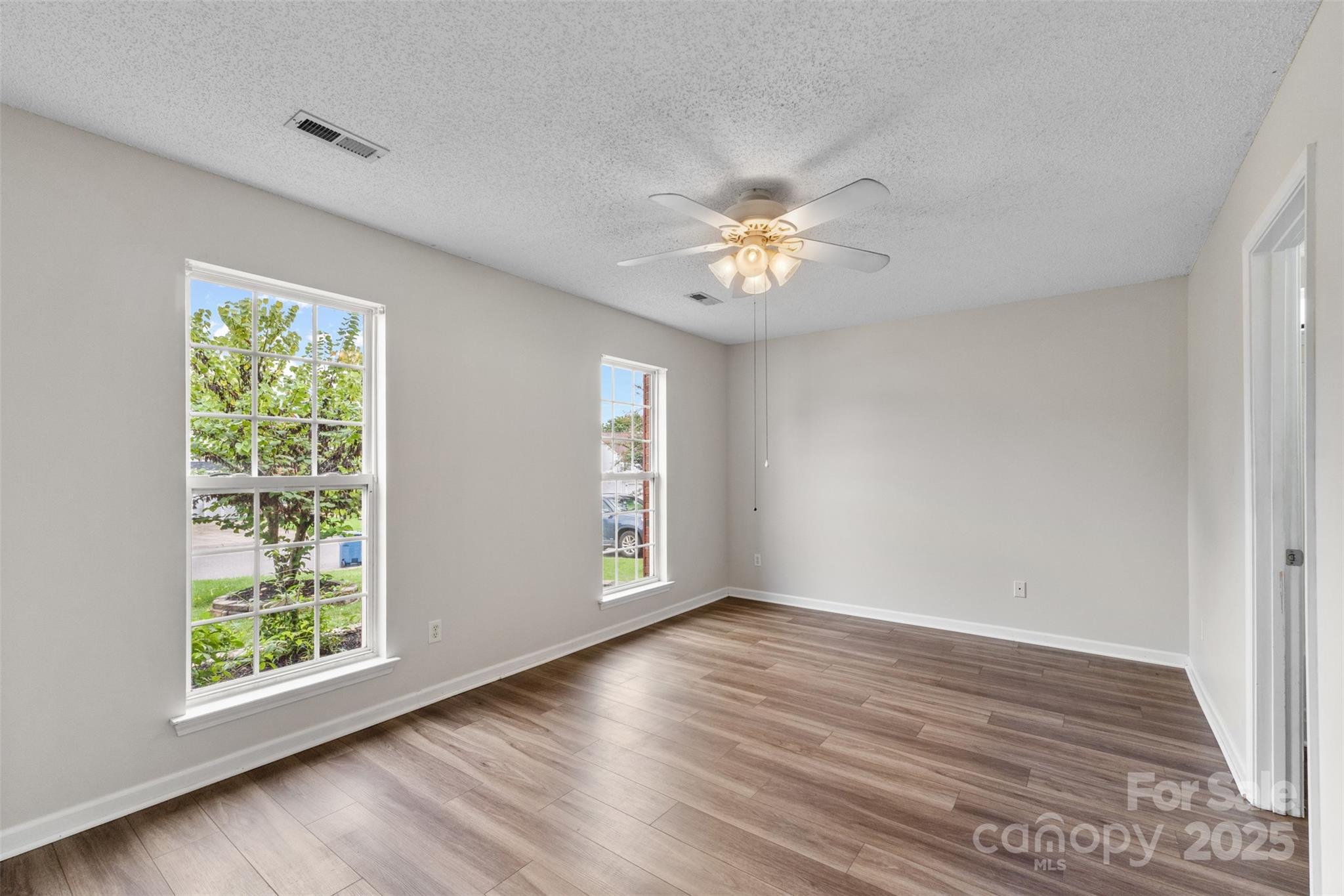 3064 Hawick Commons Drive