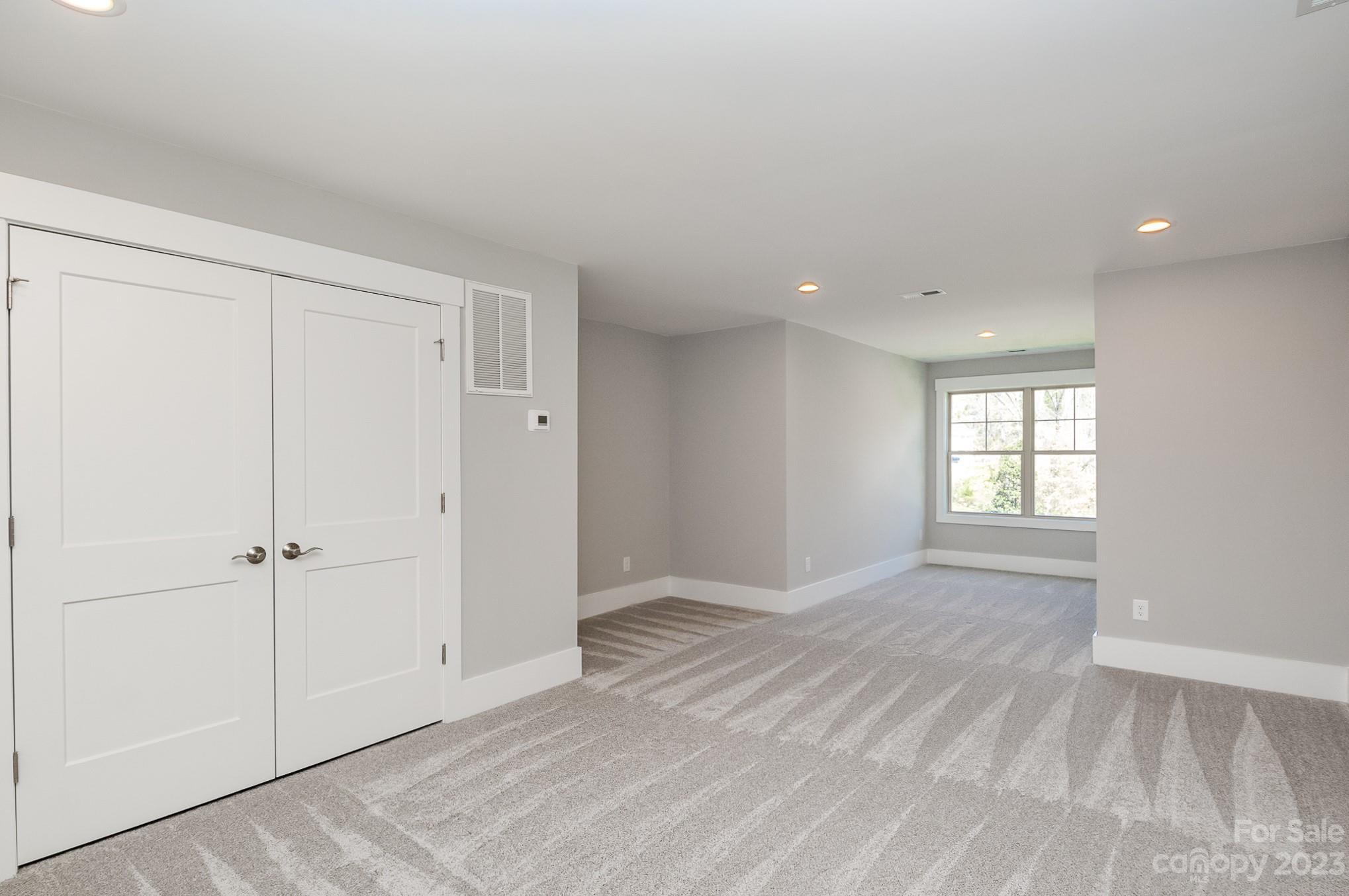 Meadow Lakes II - Residential