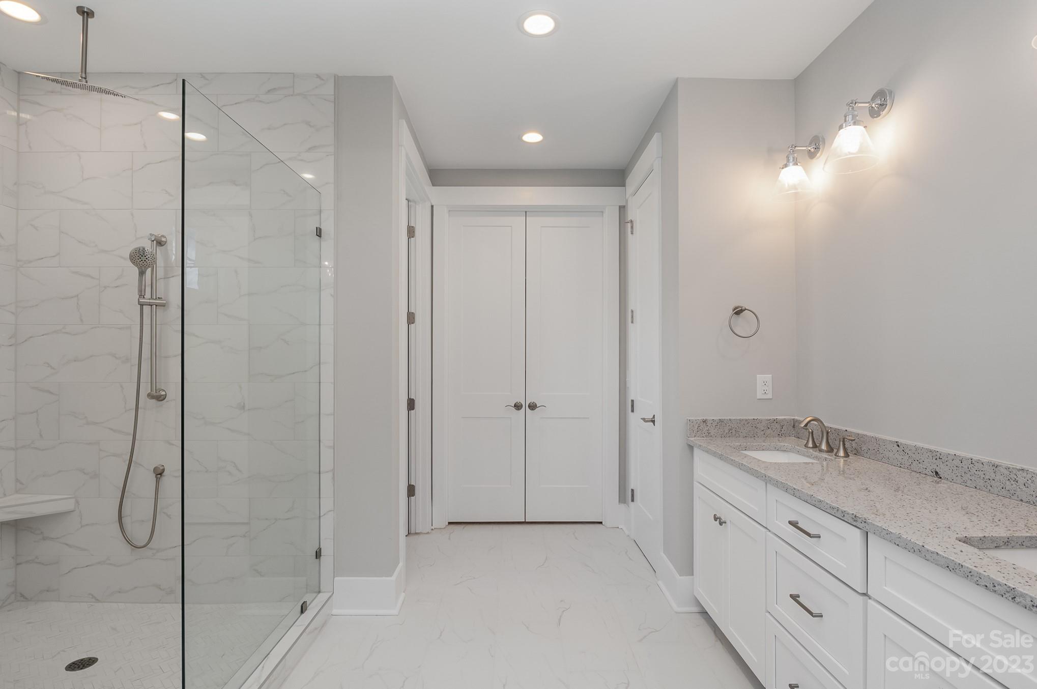 Meadow Lakes II - Residential