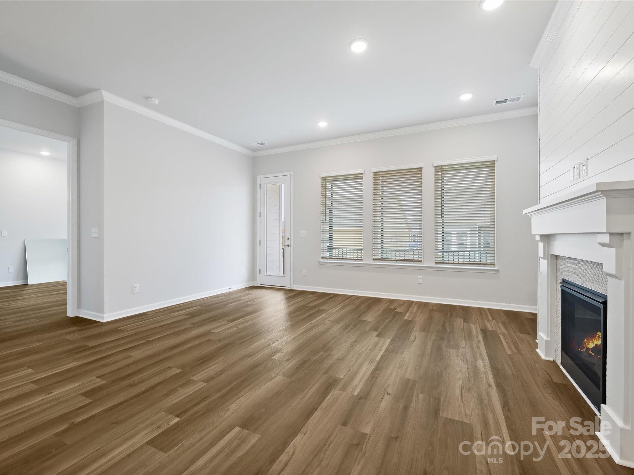 Encore At Streamside - Residential