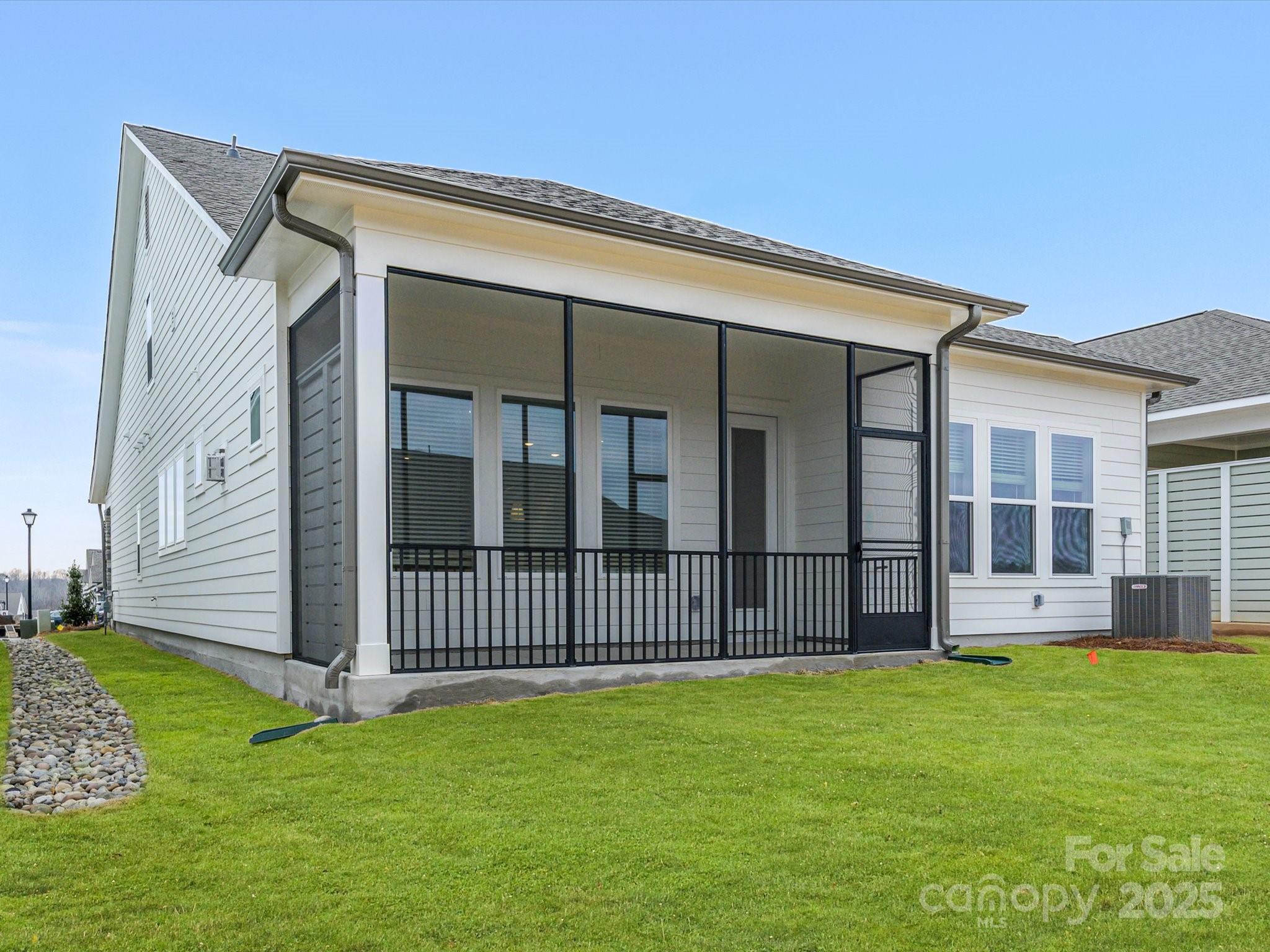 Encore At Streamside - Residential