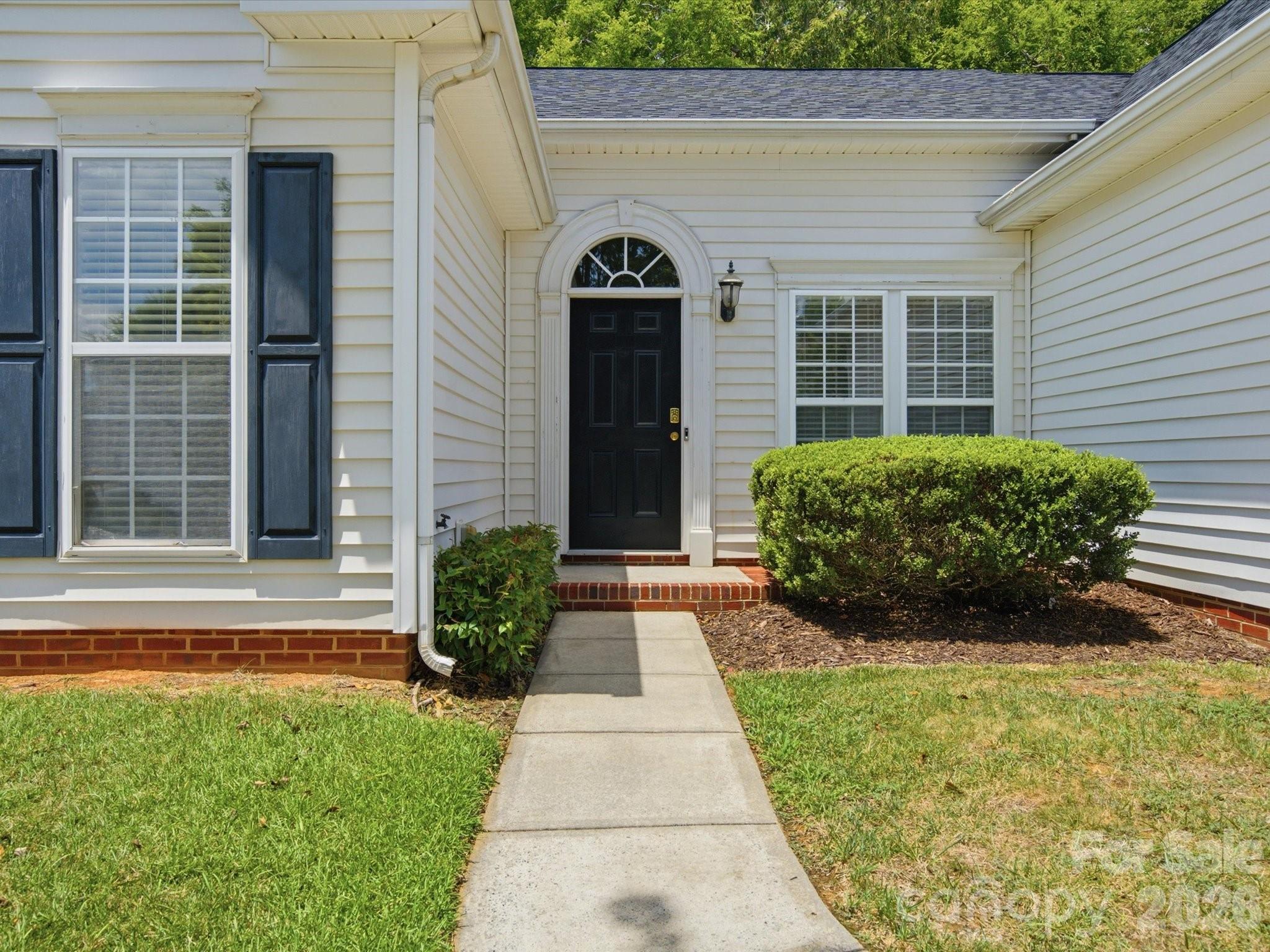 2007 Rosewater Lane