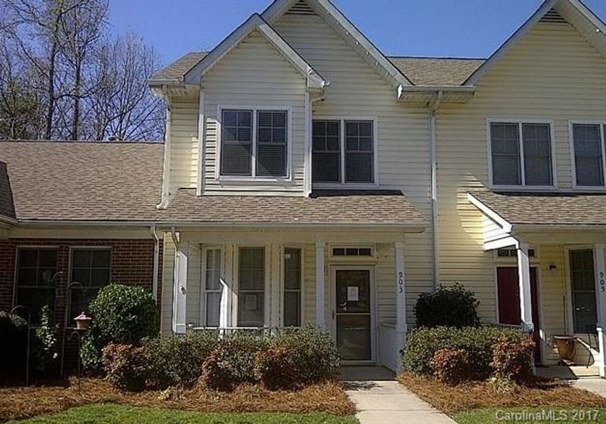 Cute end unit condo in Villages at Palmetto in Fort Mill SC! Close to many shopping and restaurants. Home feature dual masters land laundry room on second floor. Community has clubhouse, pool and tennis courts. Gas log fireplace in the living room, formal dining room and kitchen with large pantry. Fenced in wooded backyard!