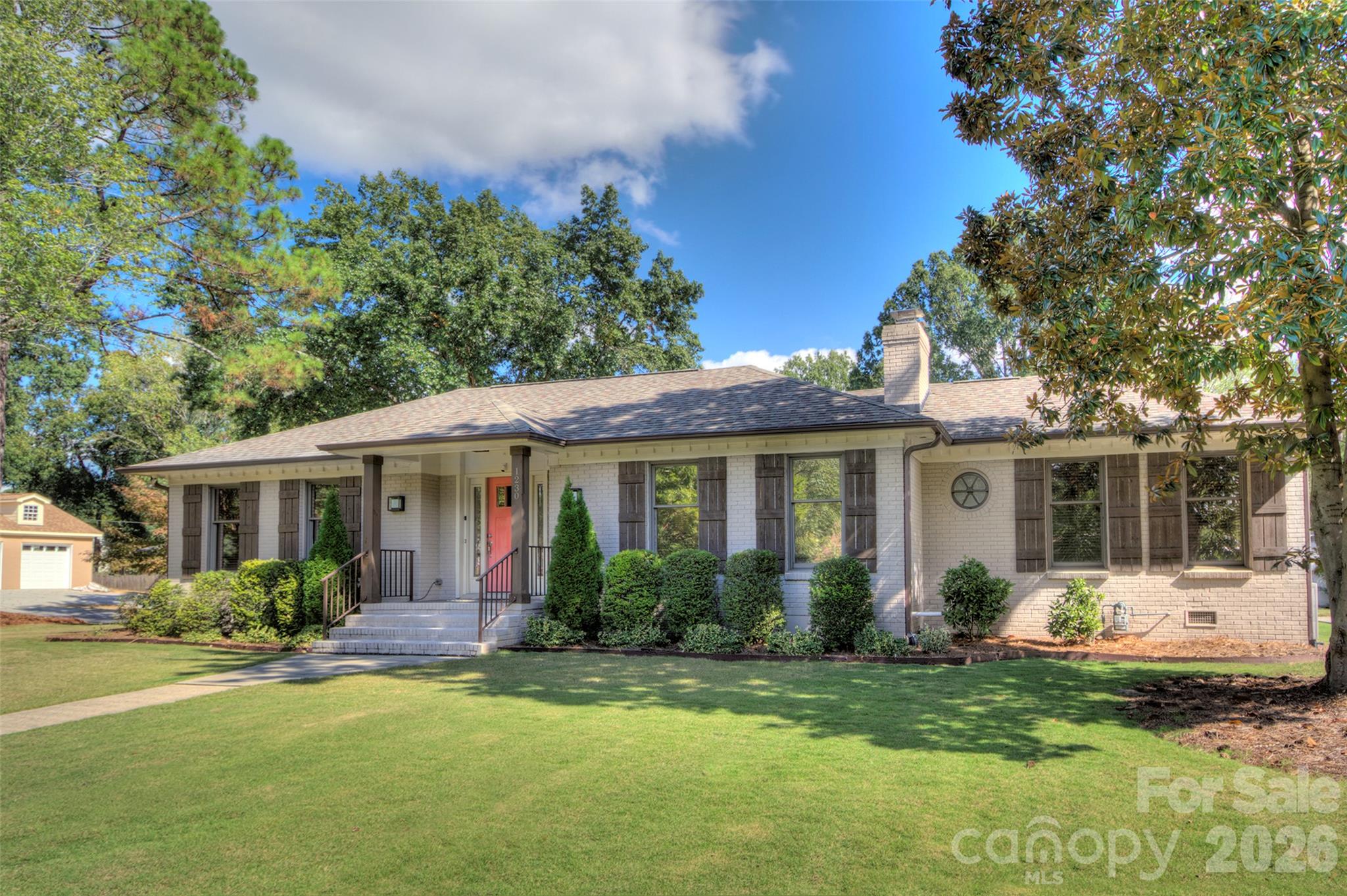 1230 Redcoat Drive