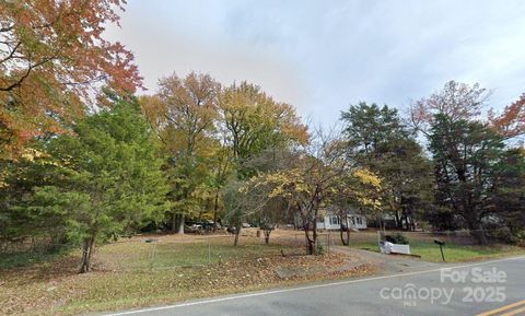 525 Toddville Road Charlotte NC 28214