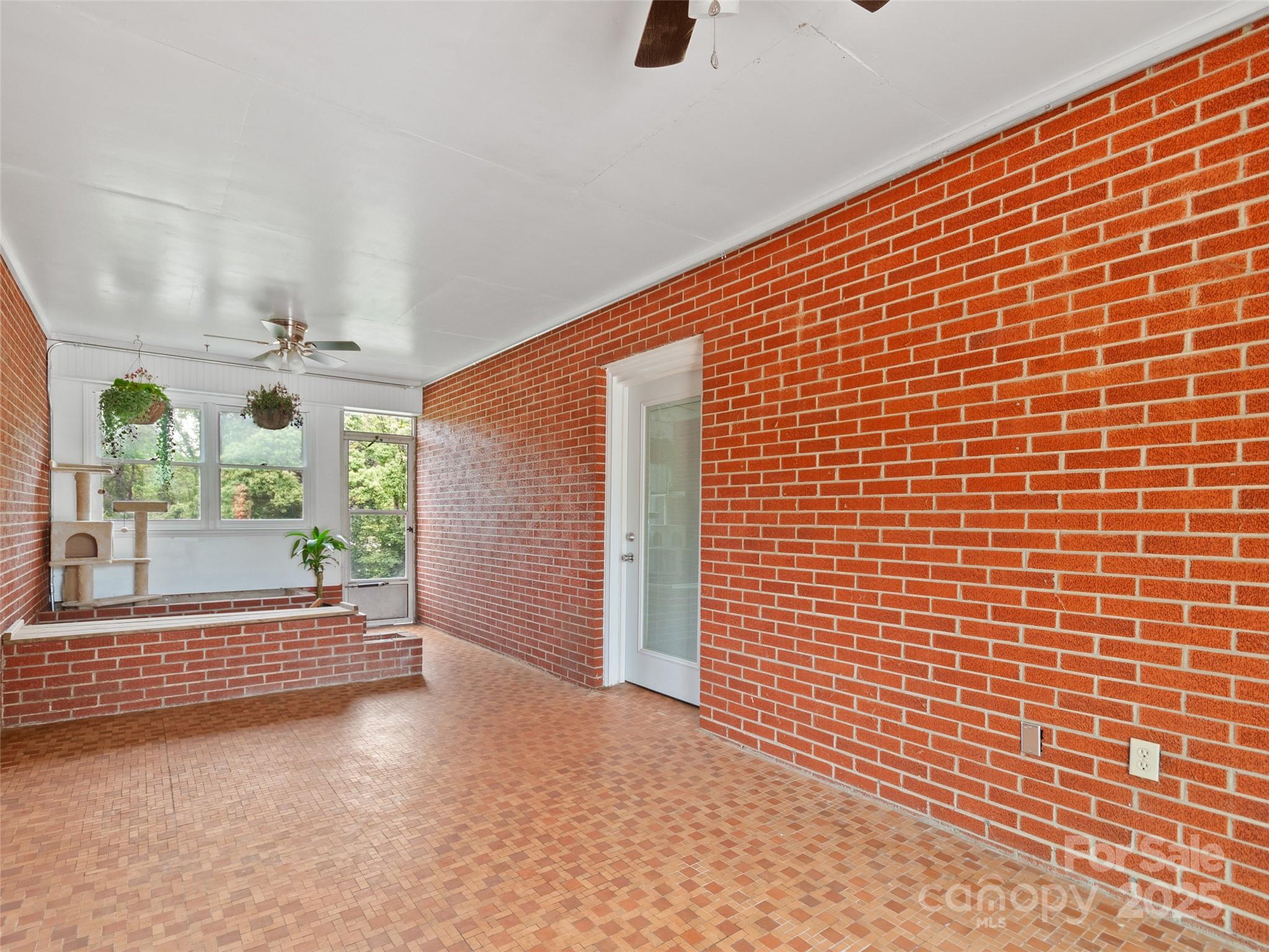 391 Ellen Avenue