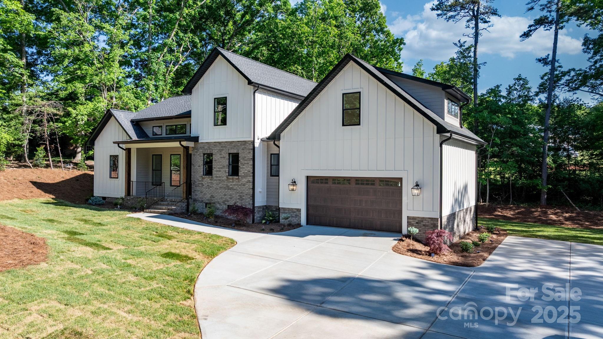 111 Greens Road