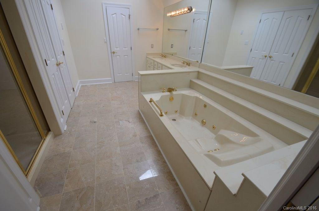 Piper Glen - Residential Lease