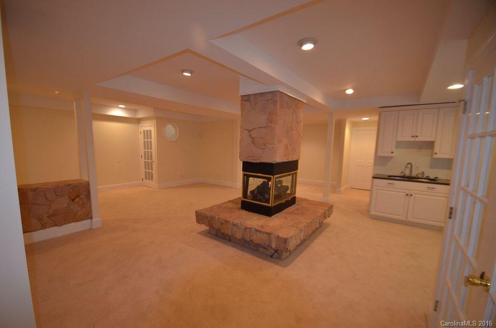 Piper Glen - Residential Lease