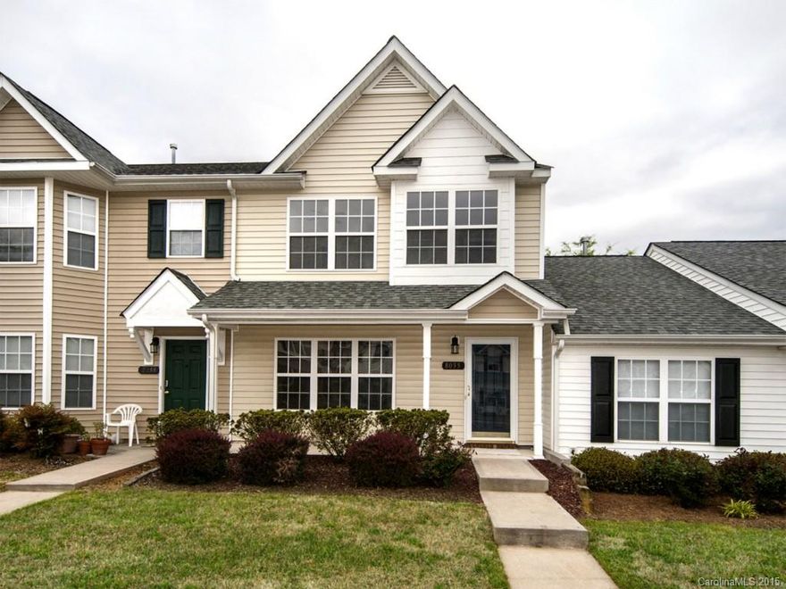 Check out this freshly painted townhome with new carpet in Hanover Place.  This home features 2 bedrooms and 2 bathrooms, a large family room, dining room, and a cute kitchen area.  Come and check it out today.