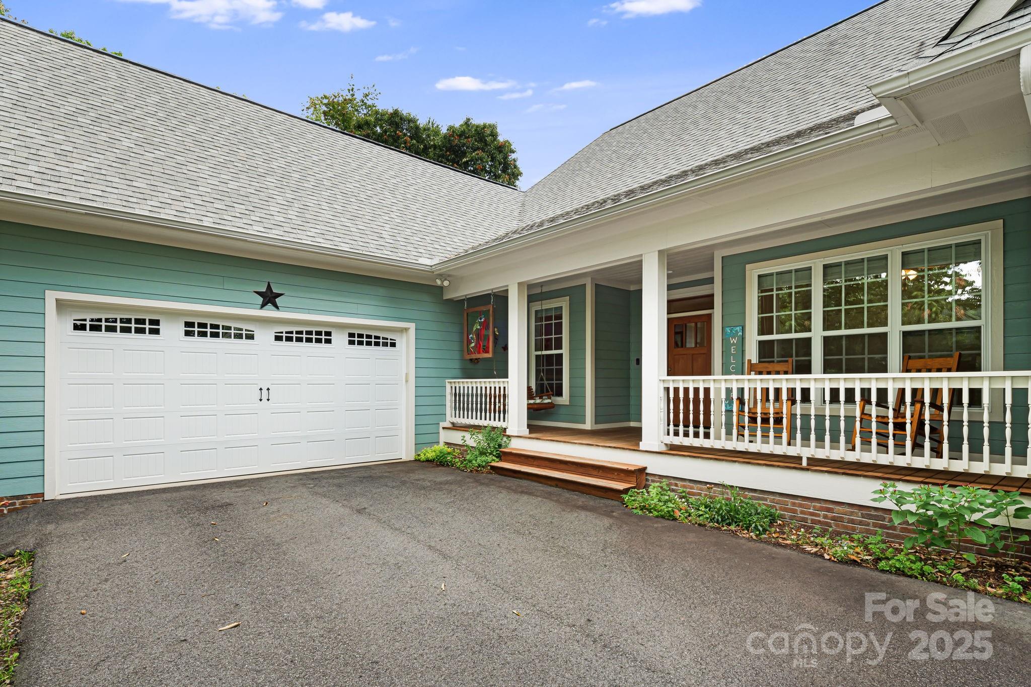 419 Oak Lane