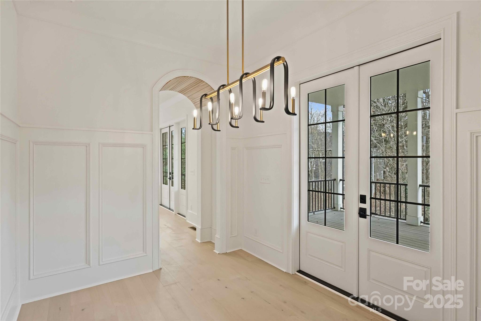 Chateau Sardis - Residential