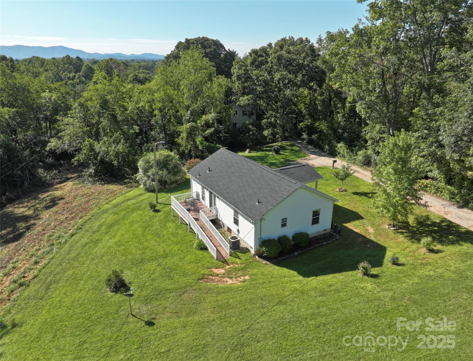 9 Sun Ridge Road