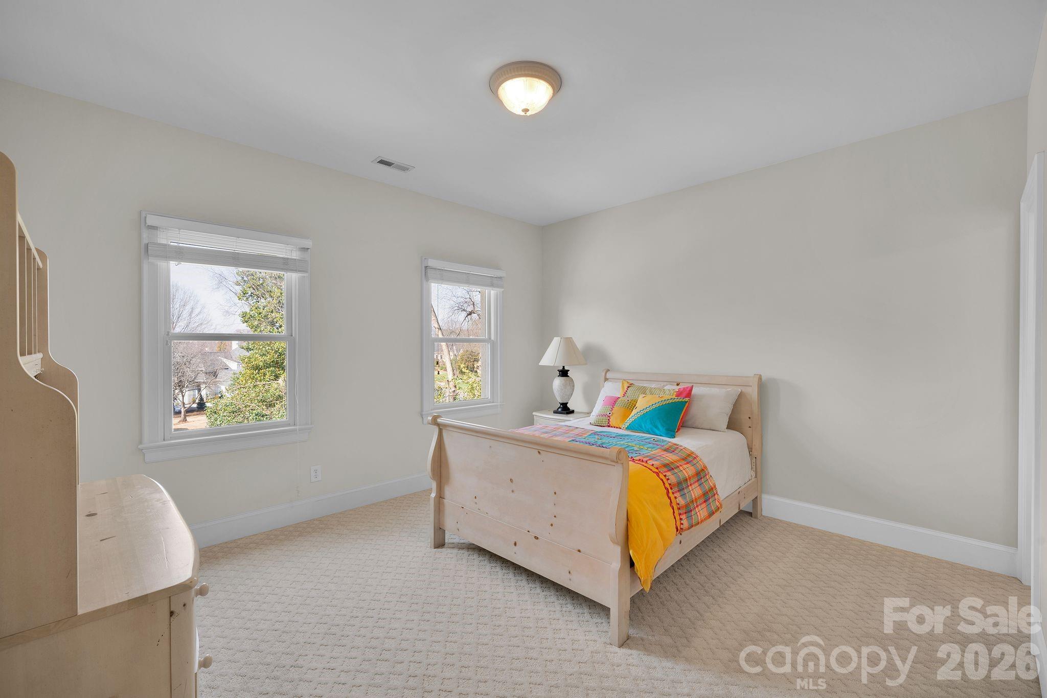 The Peninsula - Residential