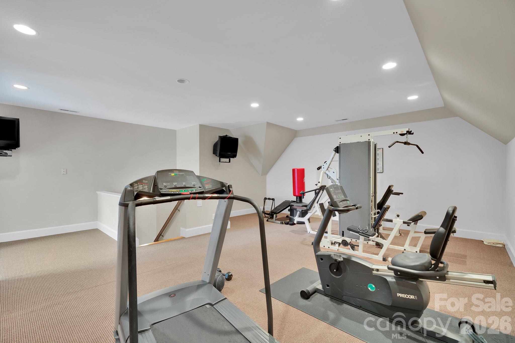 The Peninsula - Residential