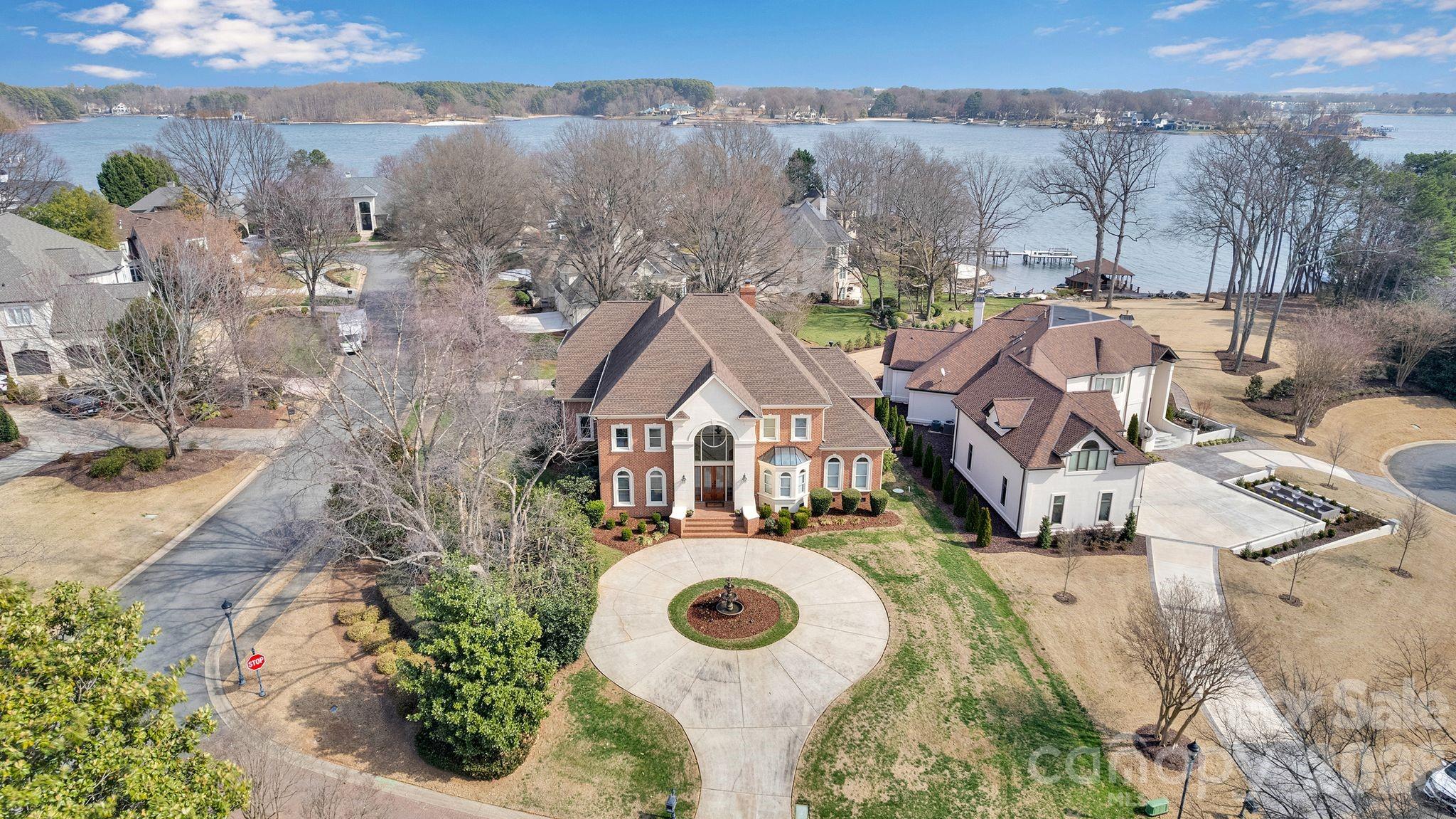 The Peninsula - Residential