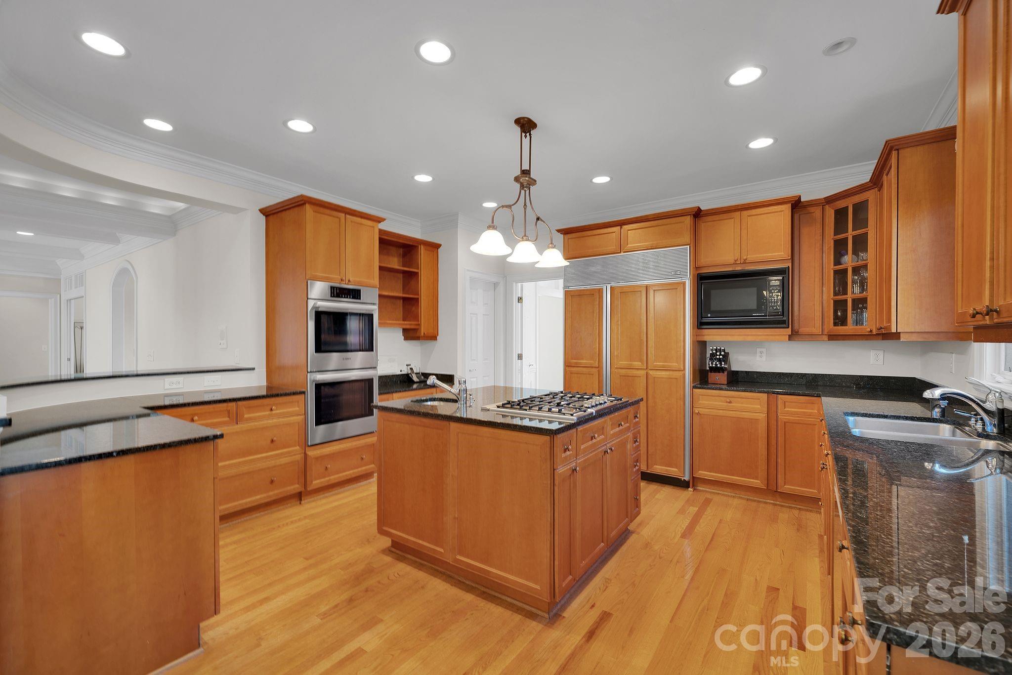 The Peninsula - Residential