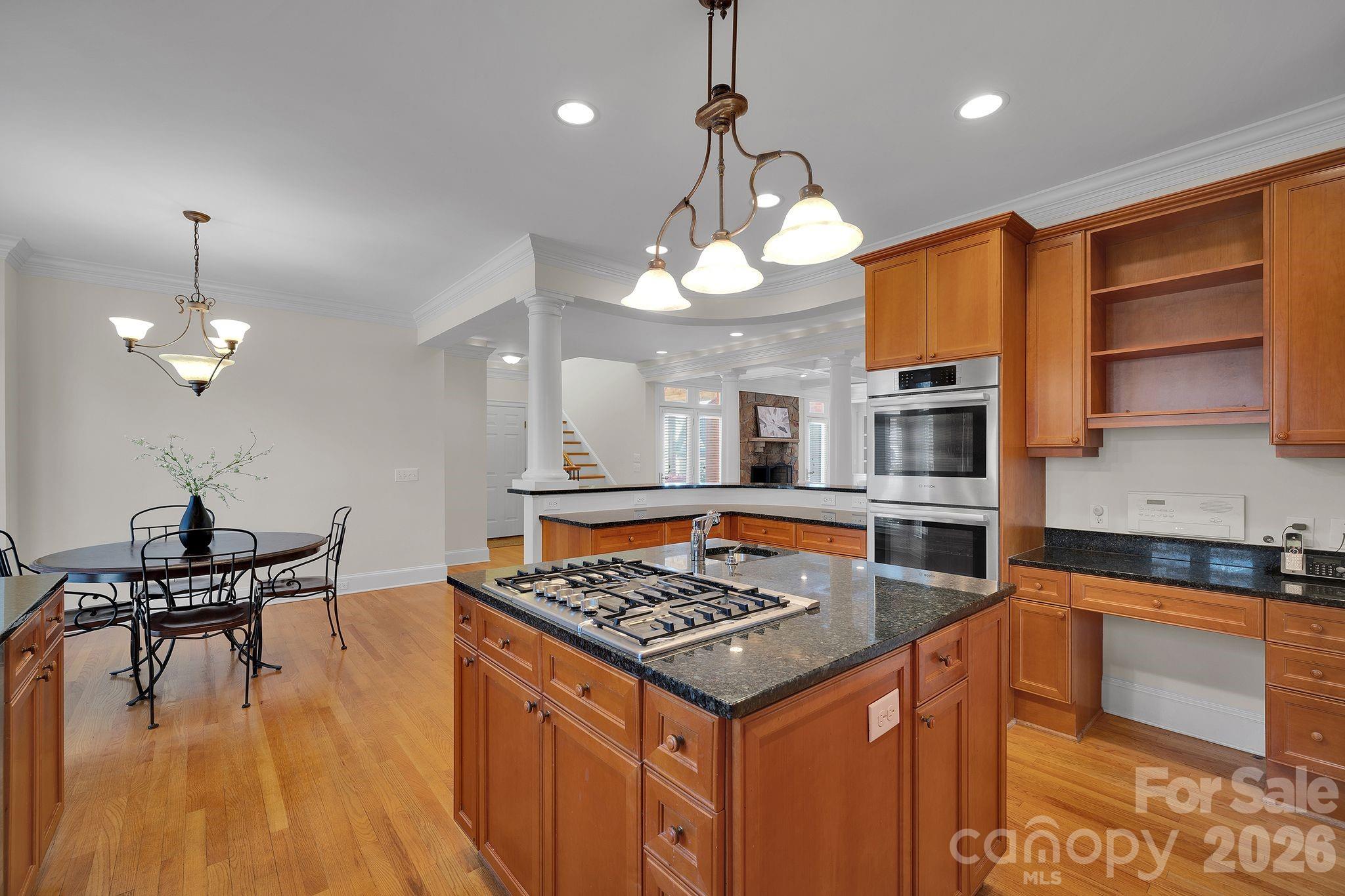 The Peninsula - Residential