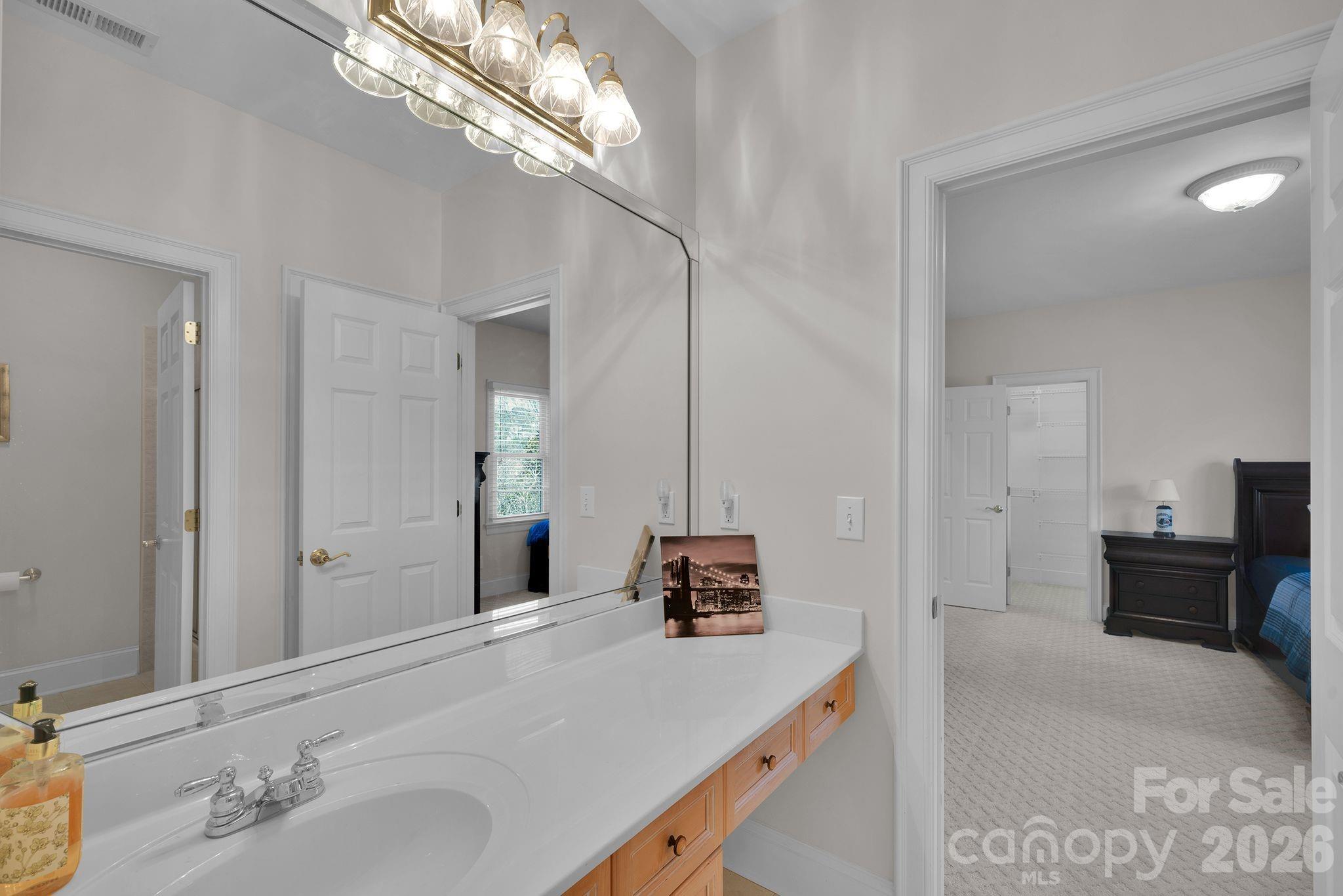 The Peninsula - Residential