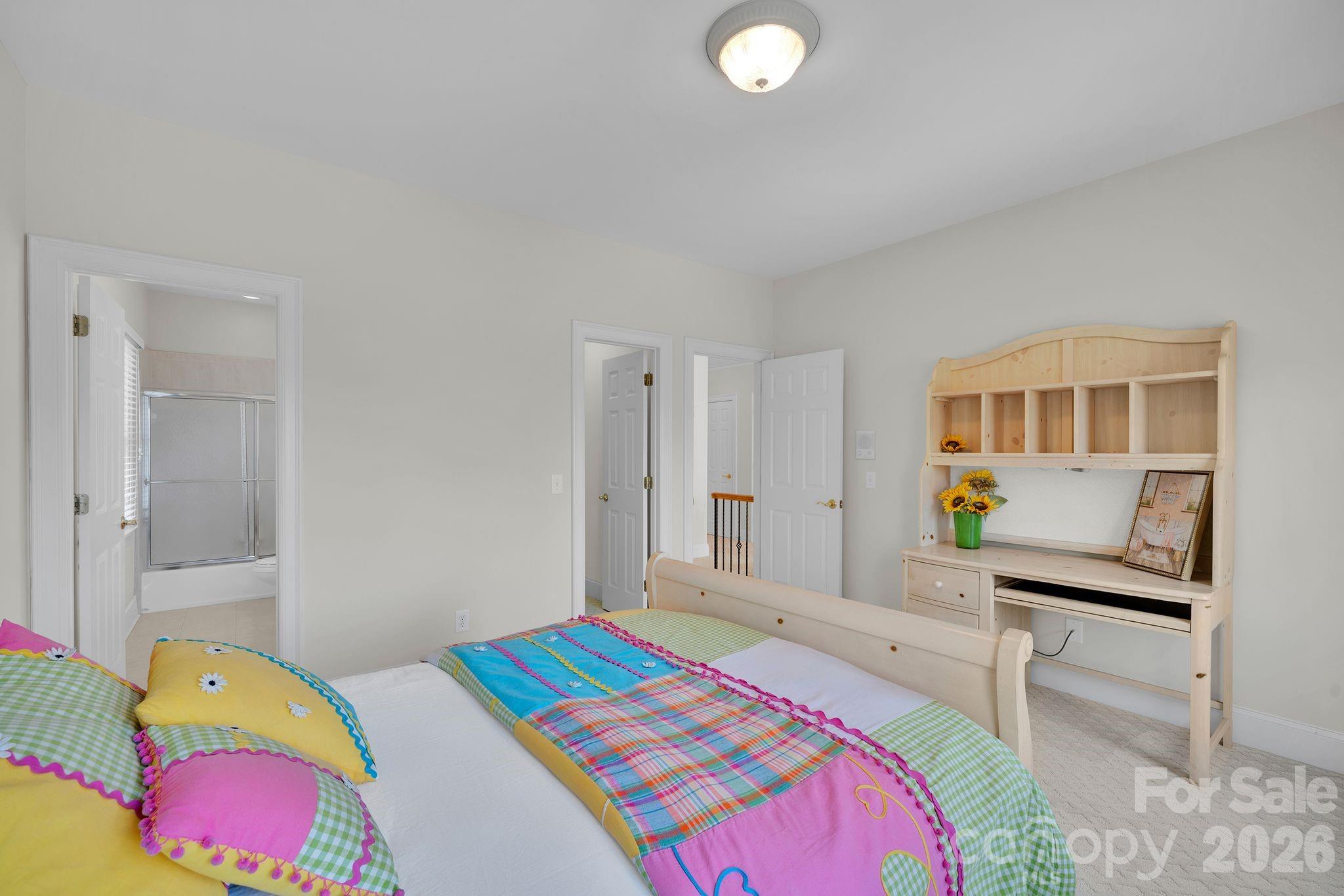 The Peninsula - Residential