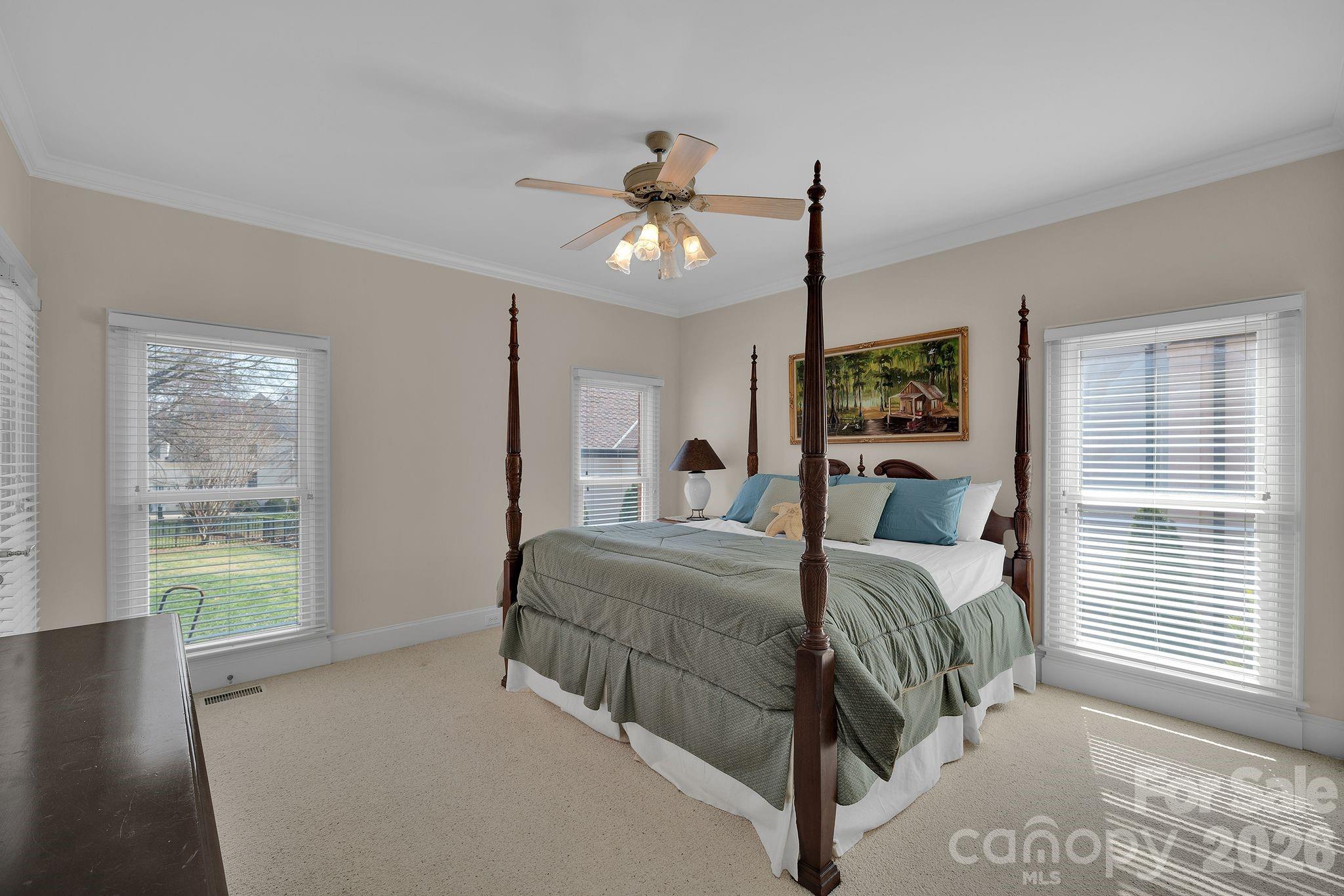 The Peninsula - Residential