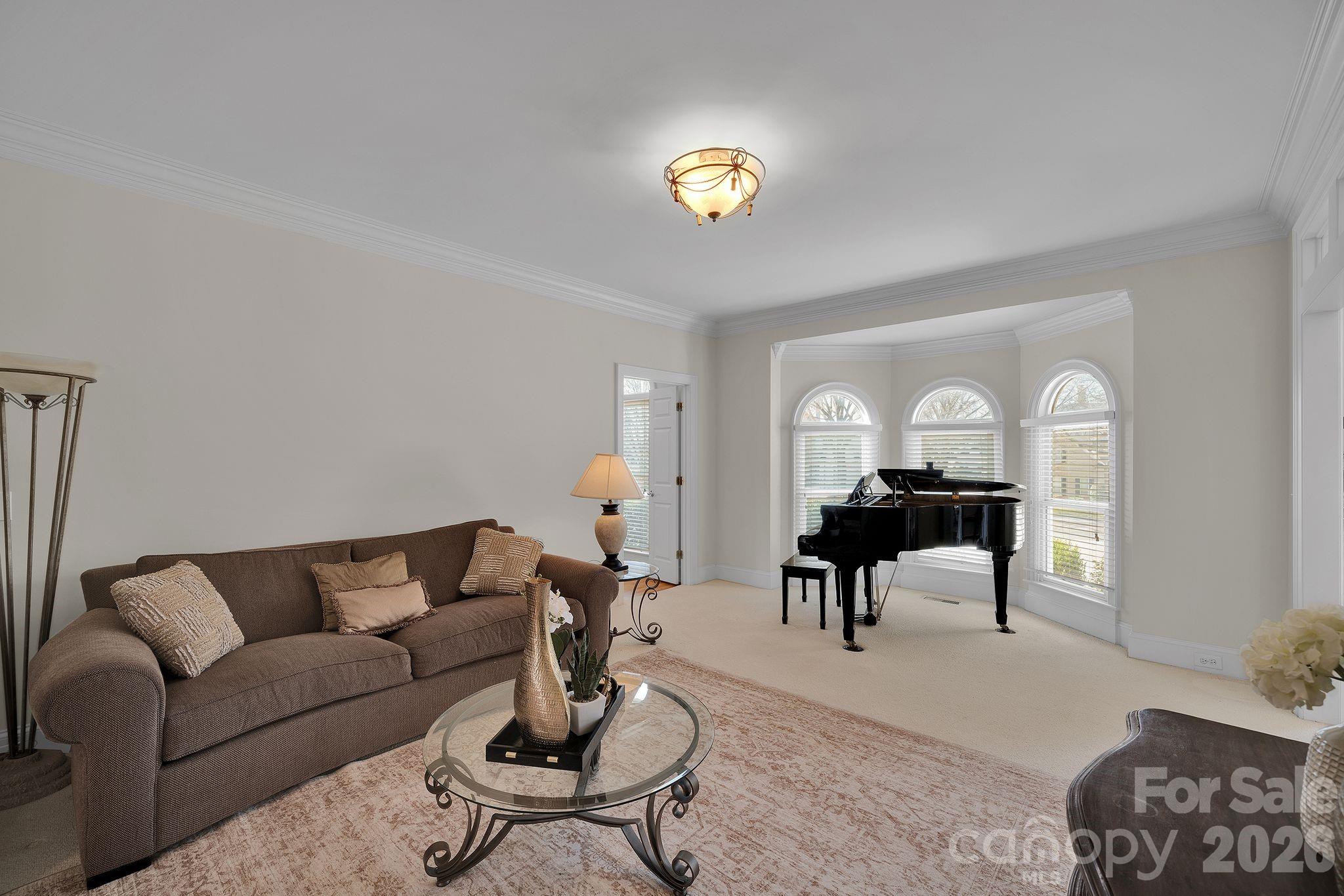 The Peninsula - Residential