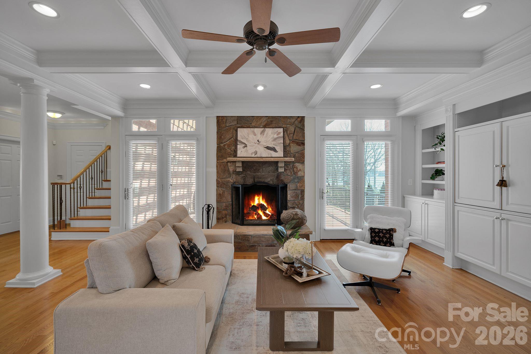 The Peninsula - Residential