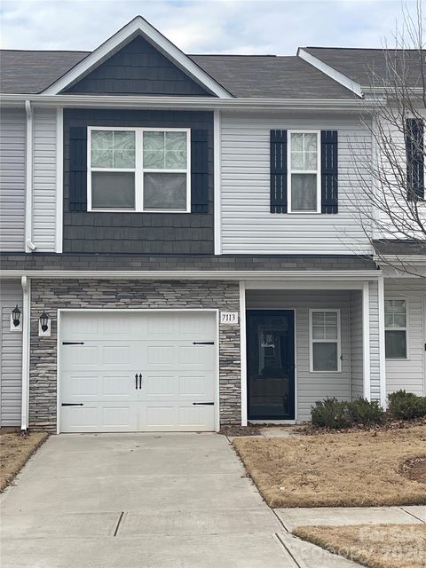 Photo of 7113 Somerford Road, Charlotte, NC 28215 (MLS # 4344906)