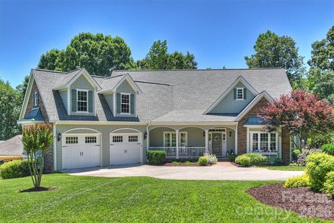 Photo of 929 Wessington Manor Lane, Fort Mill, SC 29715 (MLS # 4389029)