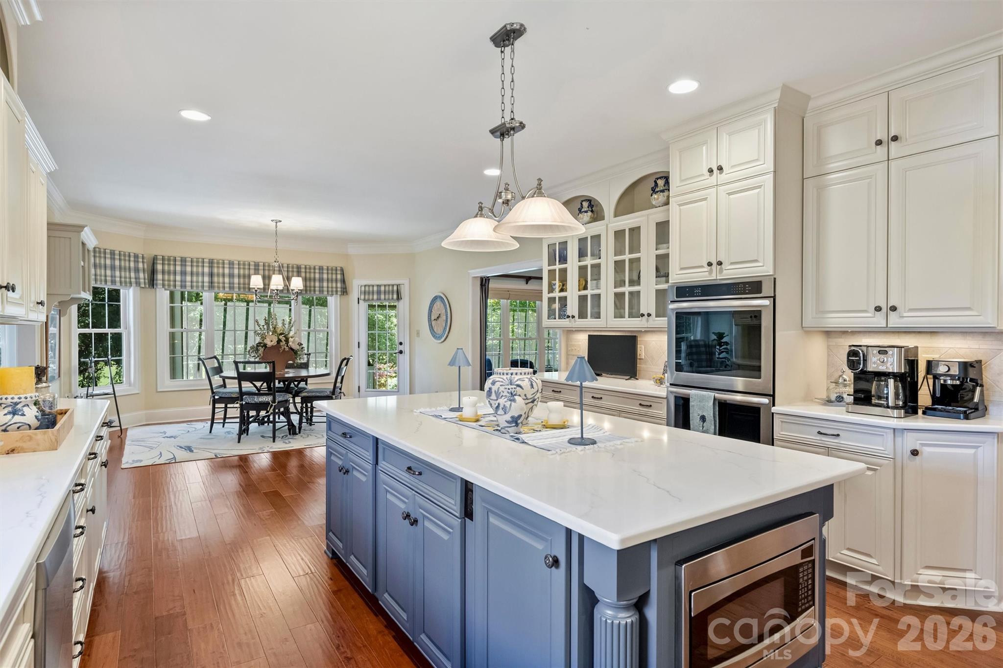 929 Wessington Manor Lane