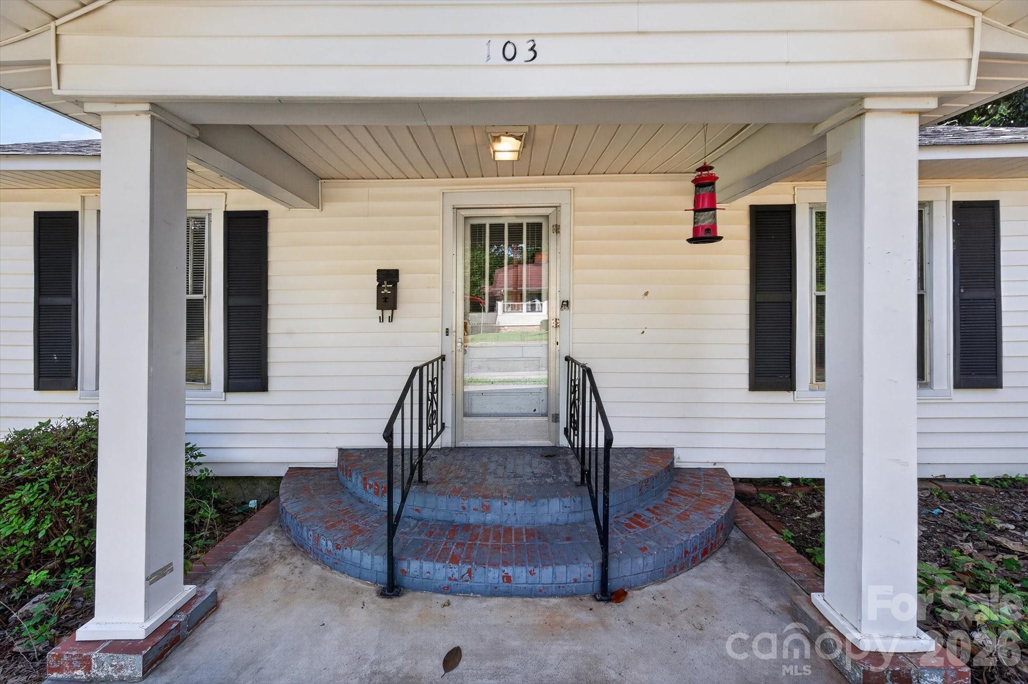 103 N West Street