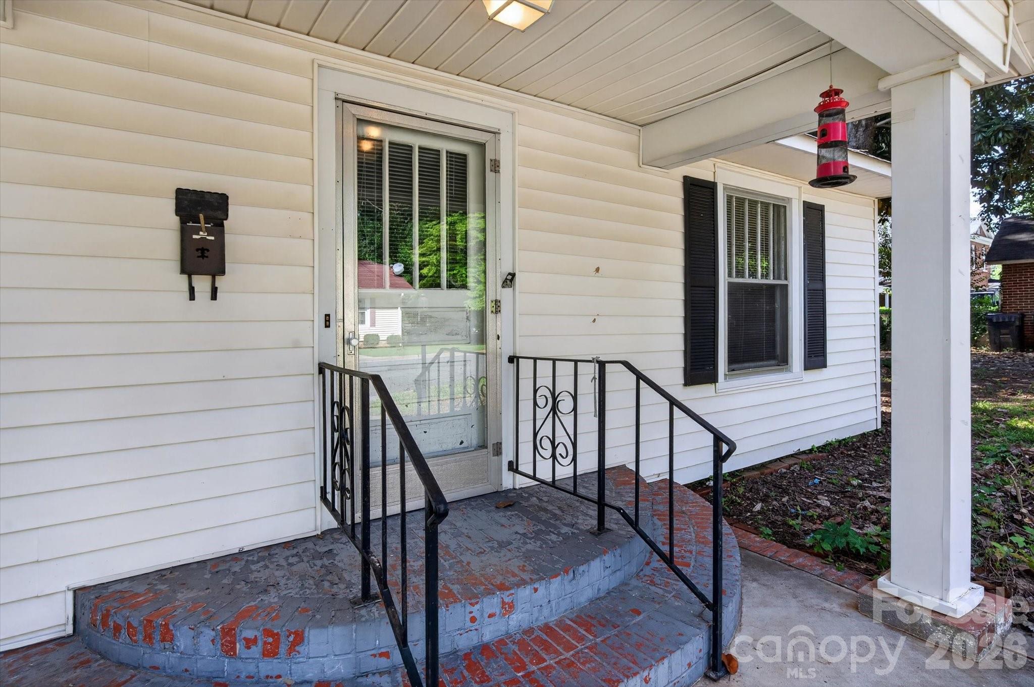 103 N West Street