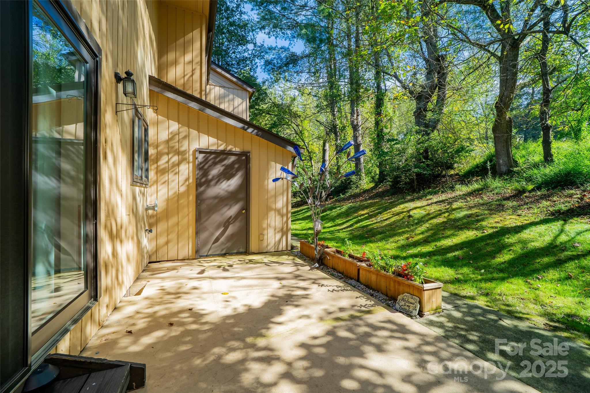 12 Pebble Creek Drive