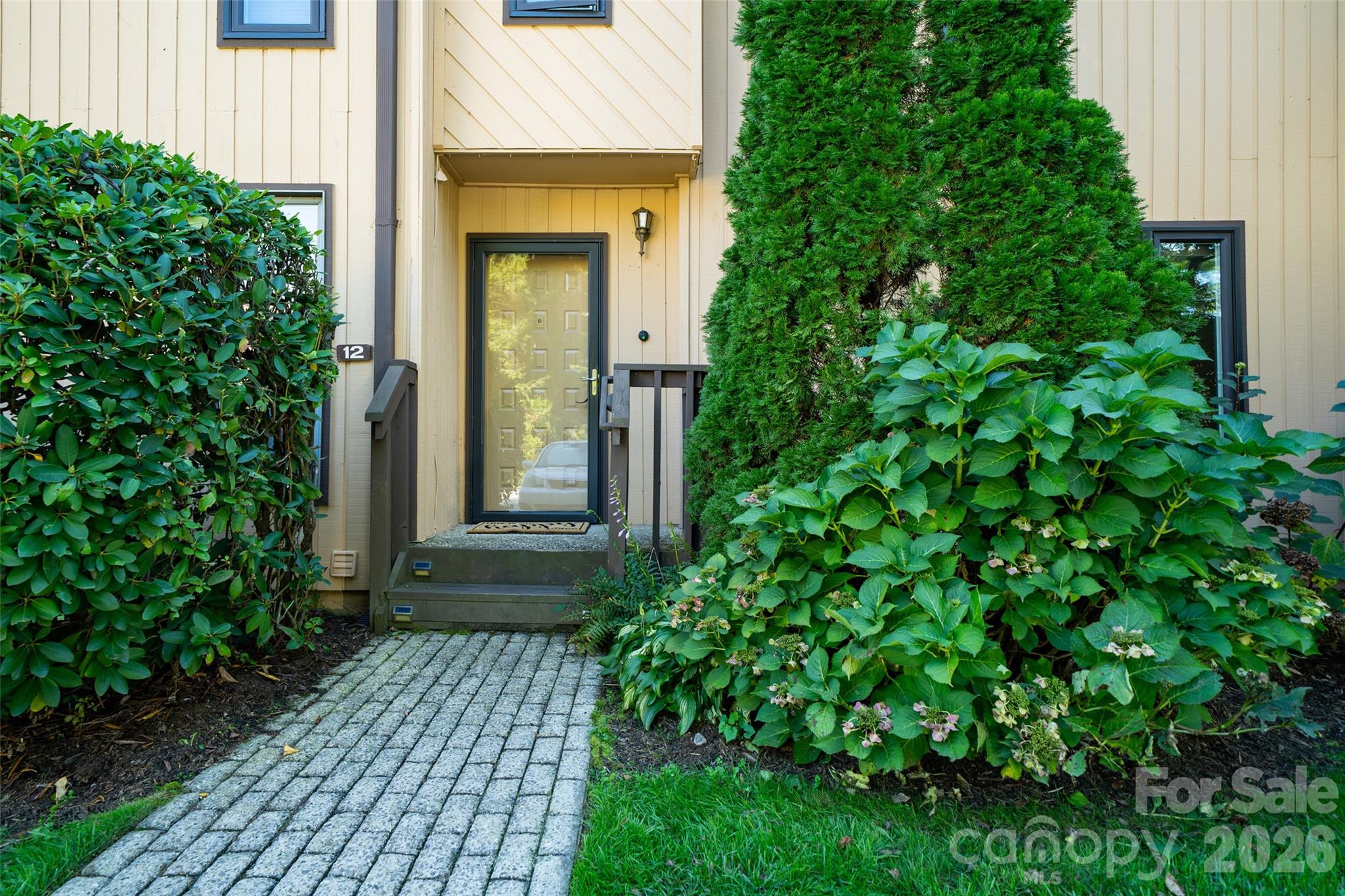 12 Pebble Creek Drive