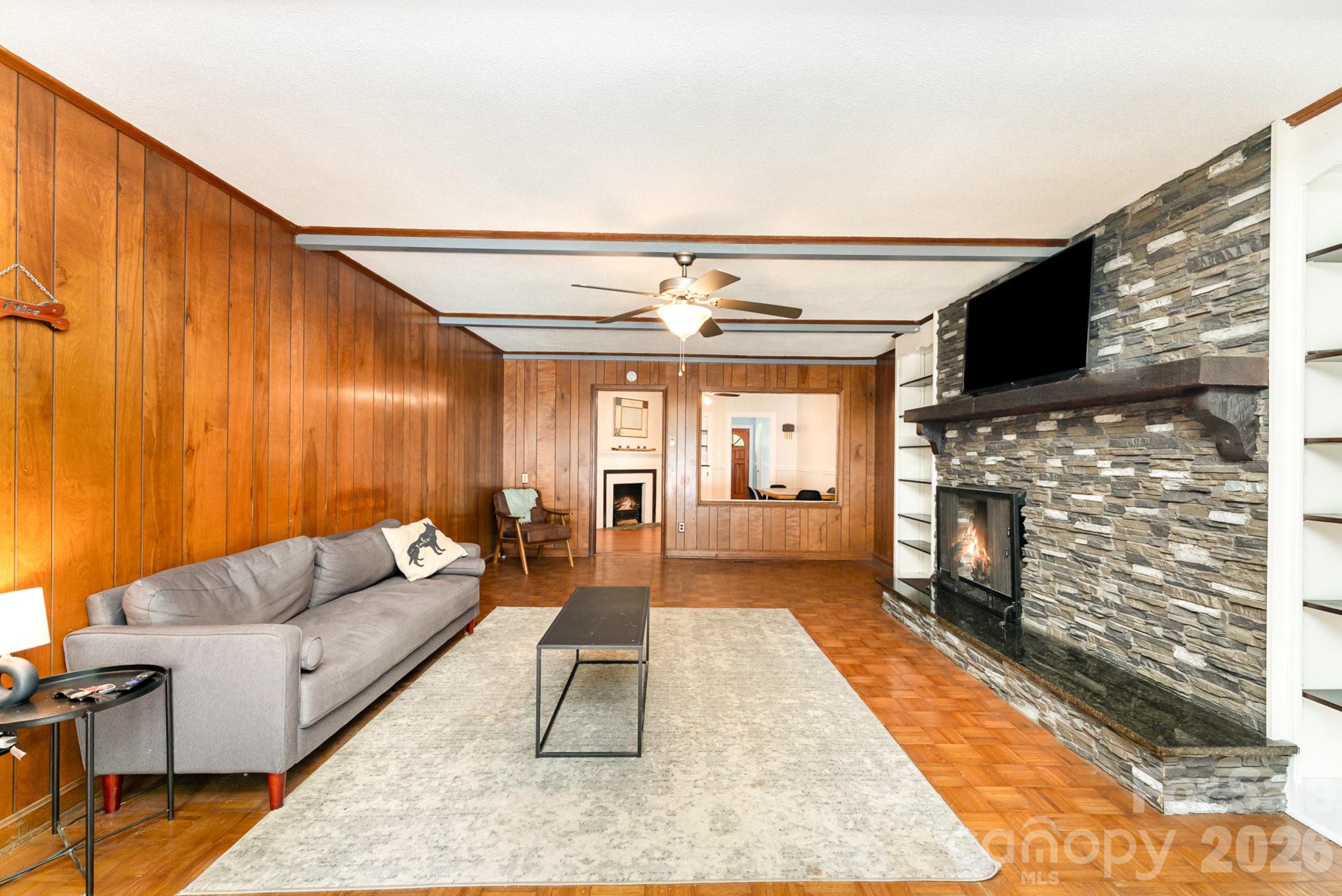 1107 Fairfield Drive