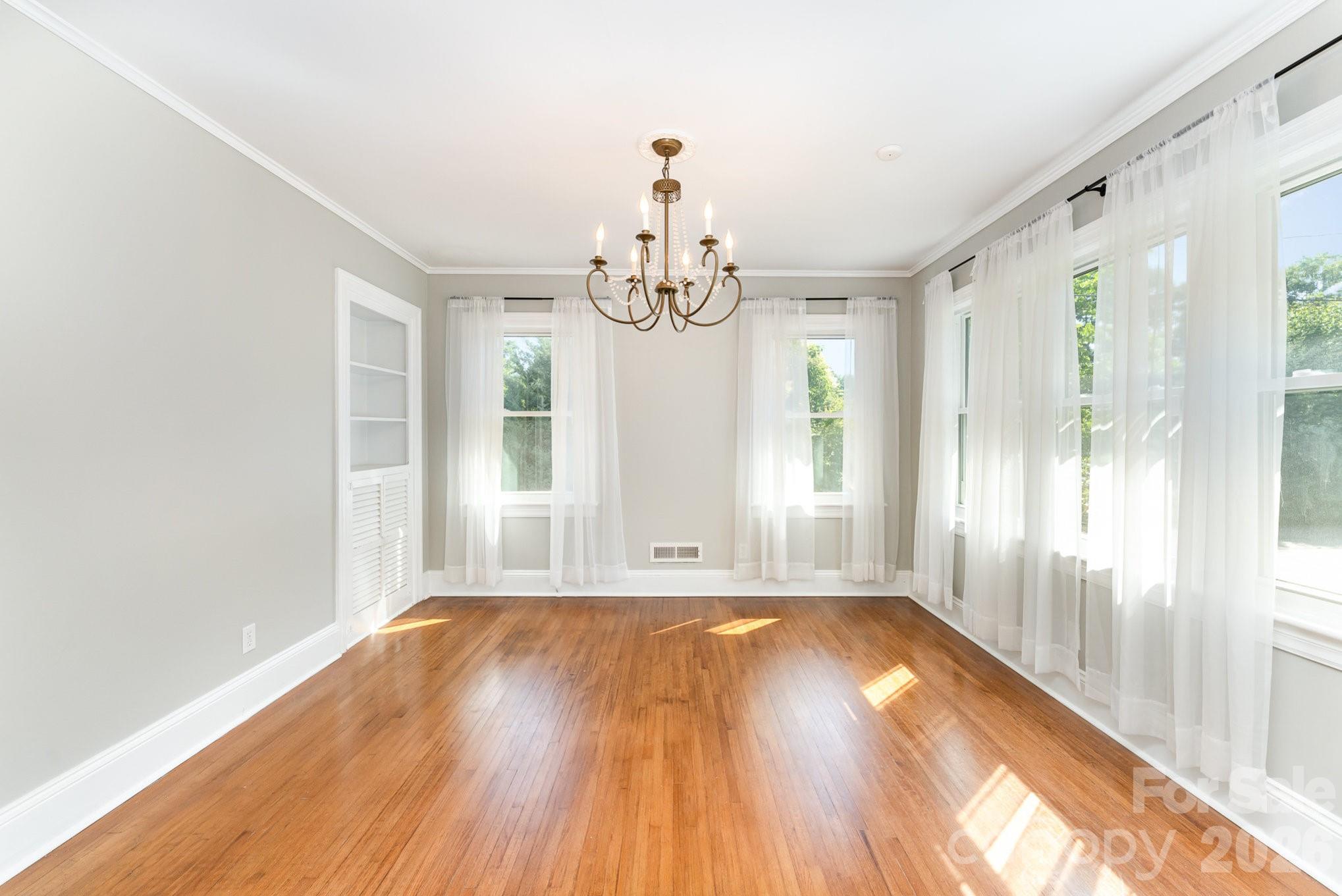 Roland Park - Residential