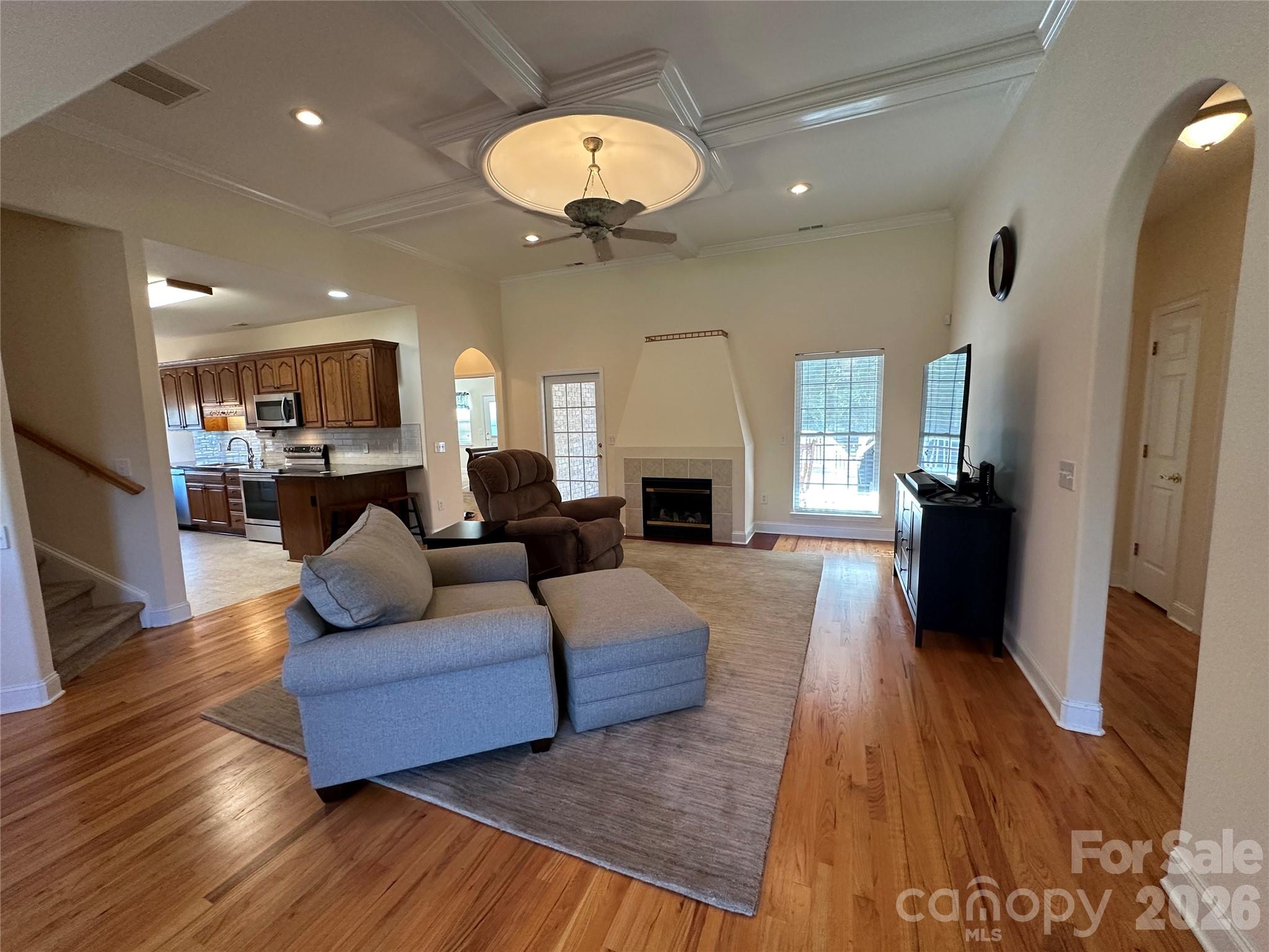 7672 Maple Bluff Lane