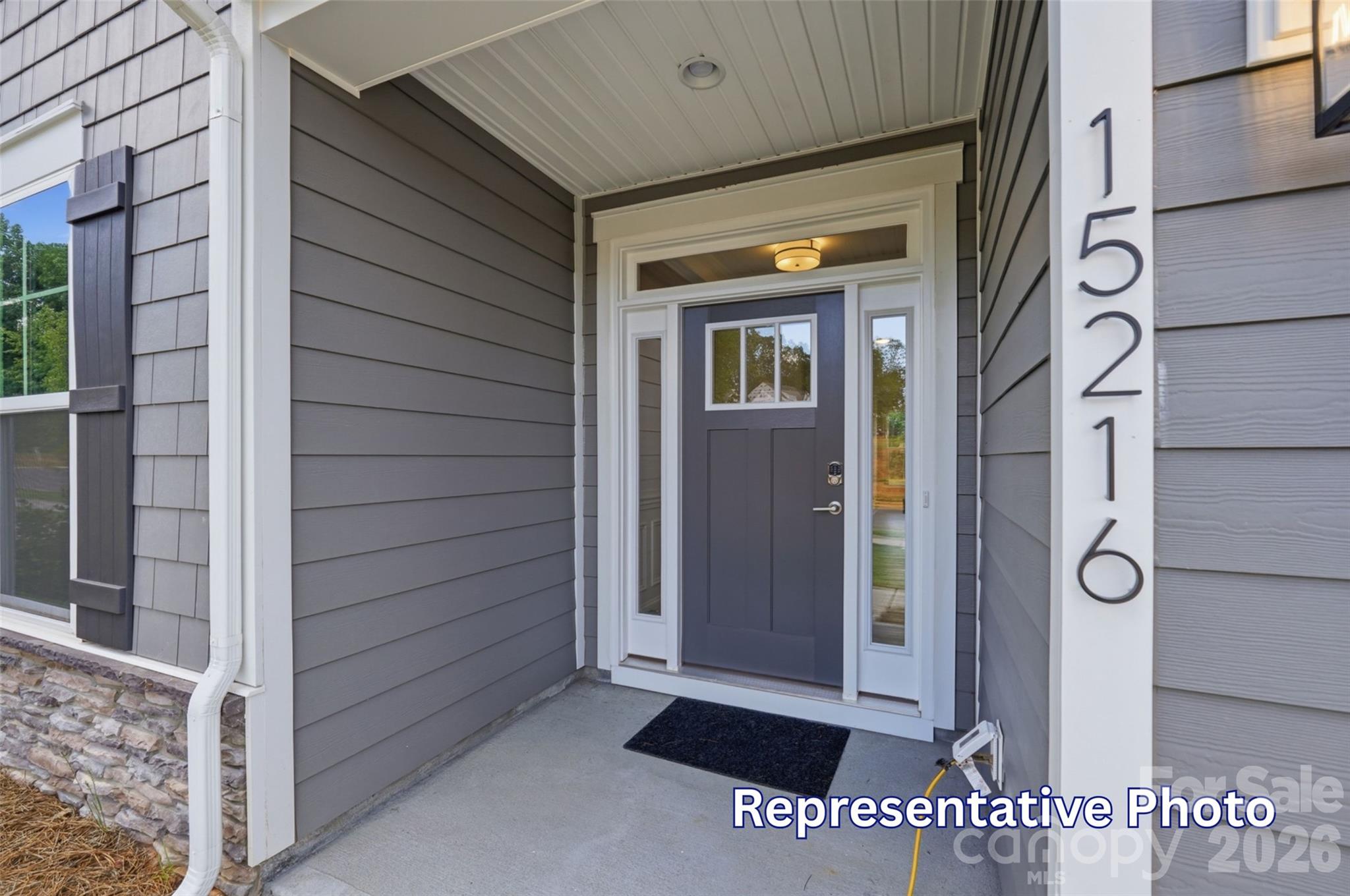 13802 Yadkin River Drive