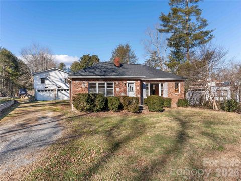 118 Rutledge Drive Hendersonville NC 28739