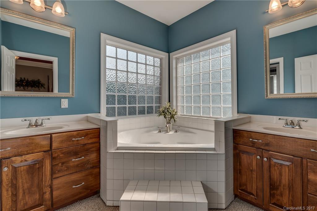 Hawks Ridge - Residential