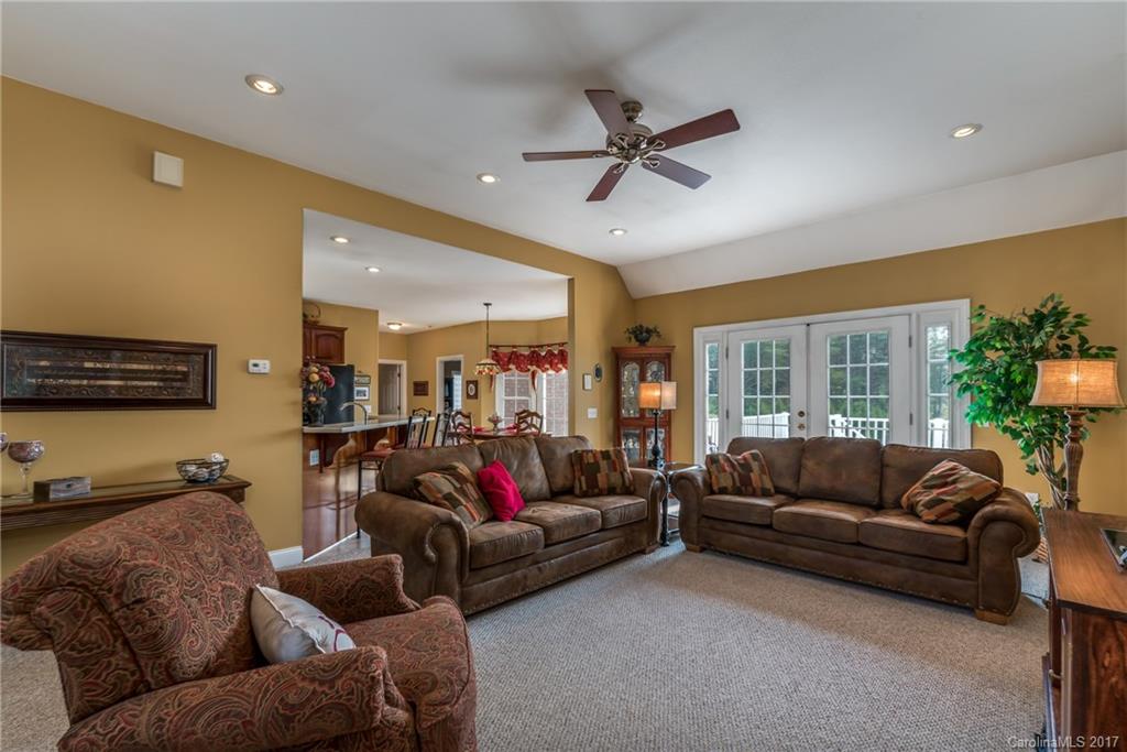 Hawks Ridge - Residential