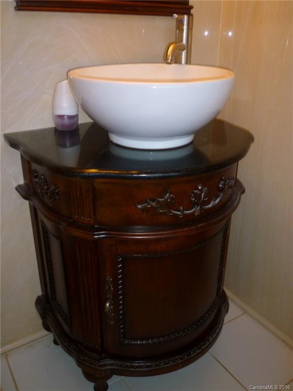 Colonial Village - Residential