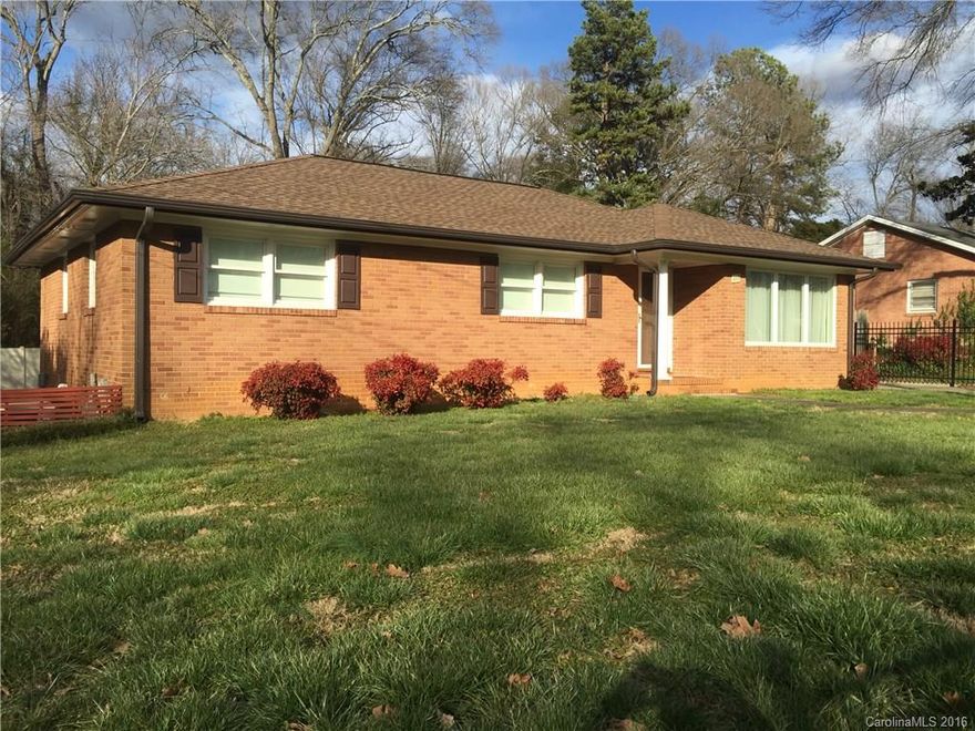 Fantastic opportunity in Colonial Village! Just a quick bike ride to the Lynx Light Rail or a number of breweries/food trucks & shopping. And it SUPER convenient to Southpark, Uptown, the airport and the interstates! Don't miss this chance to get in to all of the development going on along South Blvd! Beautiful hardwoods, updated KT (GE, Bosch & Fisher-Paykel appliances), both baths updated, den at rear is complete with a wood stove (sold as-is... no problems known). Fenced yard with det. 2gar!