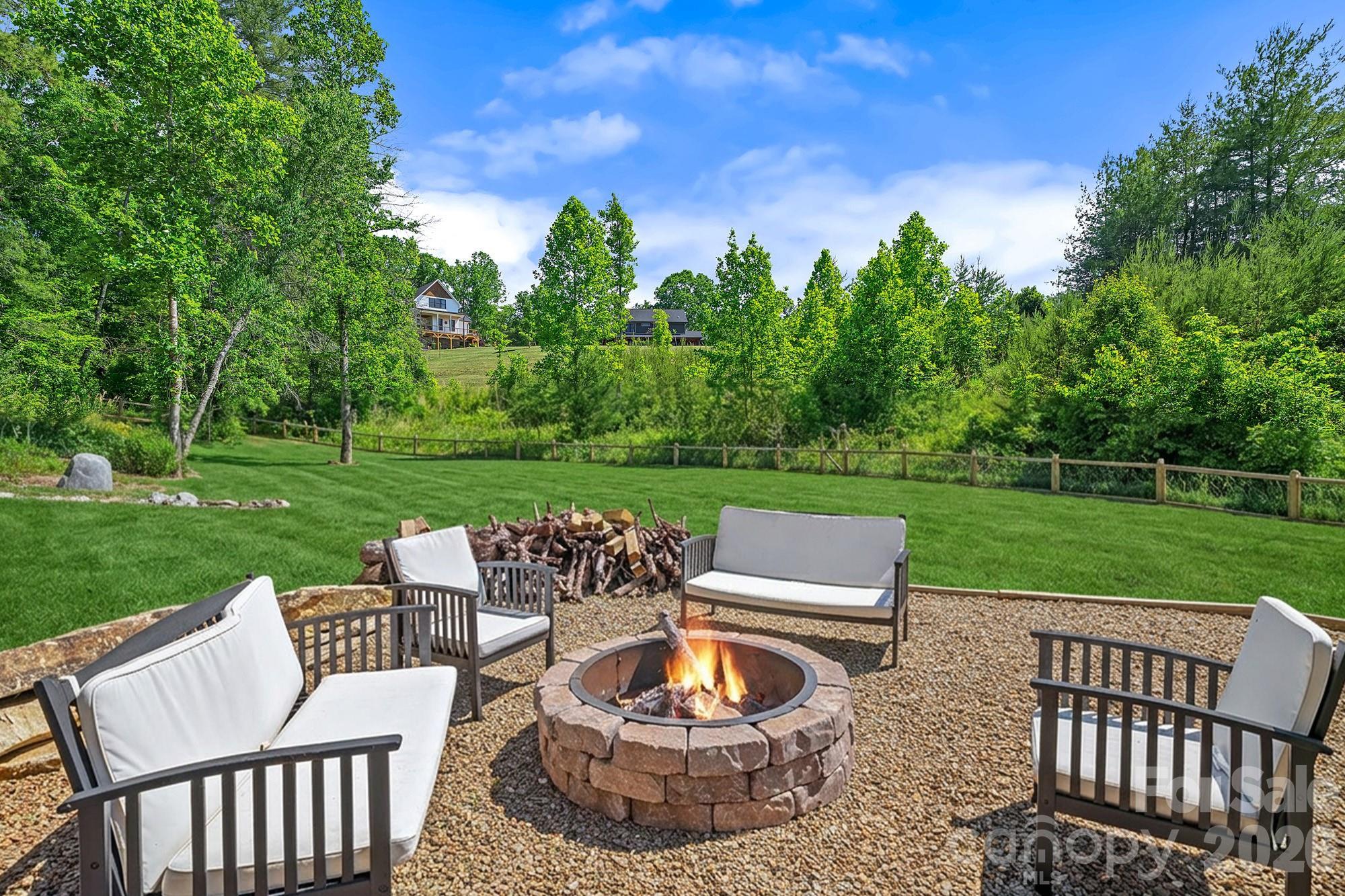 Hawks Cove - Residential