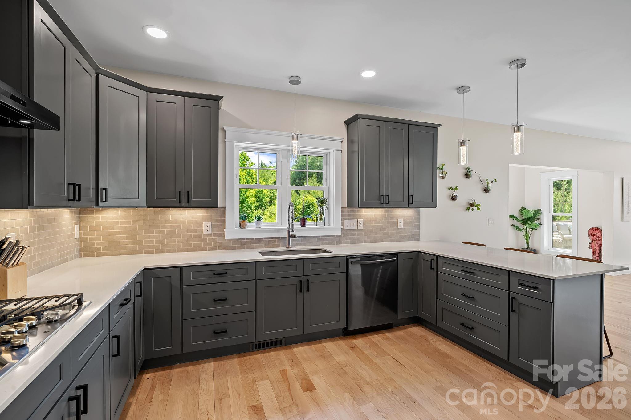 Hawks Cove - Residential